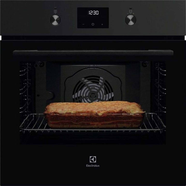 ELECTROLUX KOIGE00H2 500 SURROUNDCOOK BUILT-IN OVEN - PURE BLACK (60CM) (72L) - Lion City Company