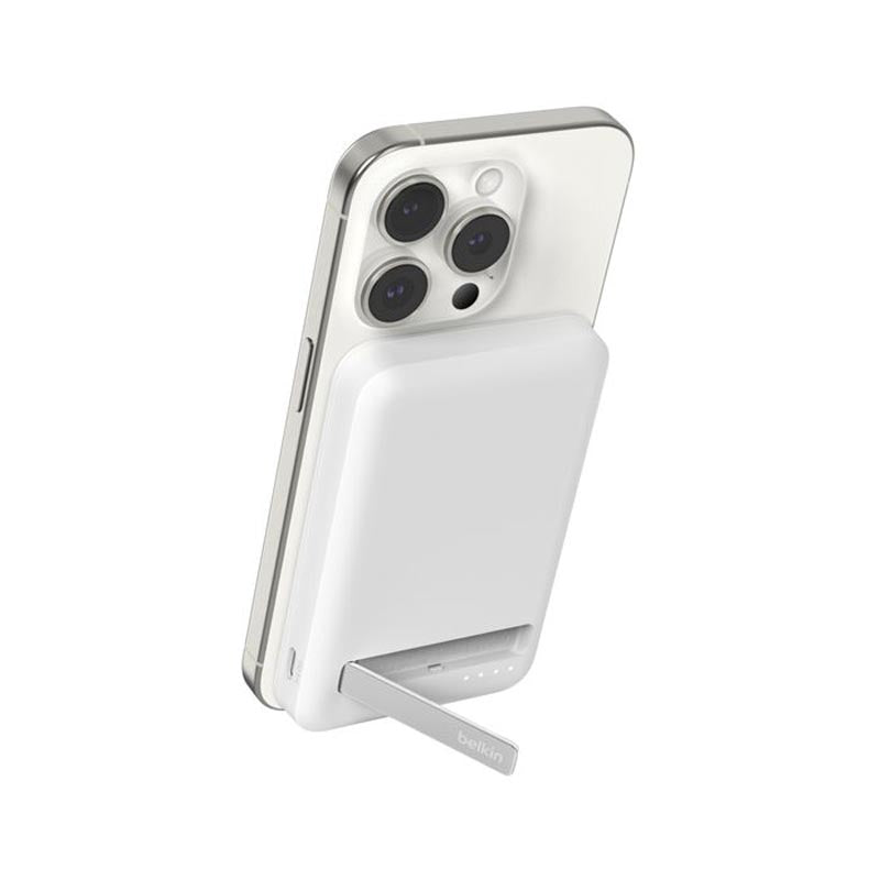 Belkin BoostCharge Pro Magnetic Wireless Power Bank with Qi2 15W 5K White