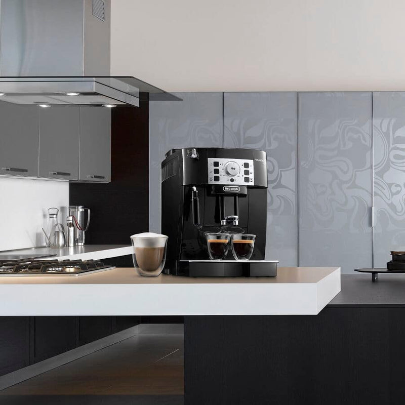 DeLonghi Magnifica S Automatic Coffee Maker ECAM22.110.B