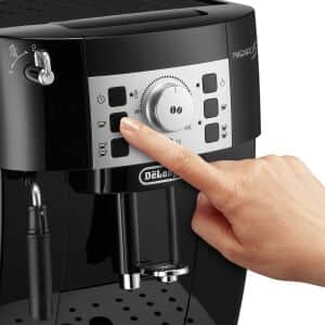 DeLonghi Magnifica S Automatic Coffee Maker ECAM22.110.B