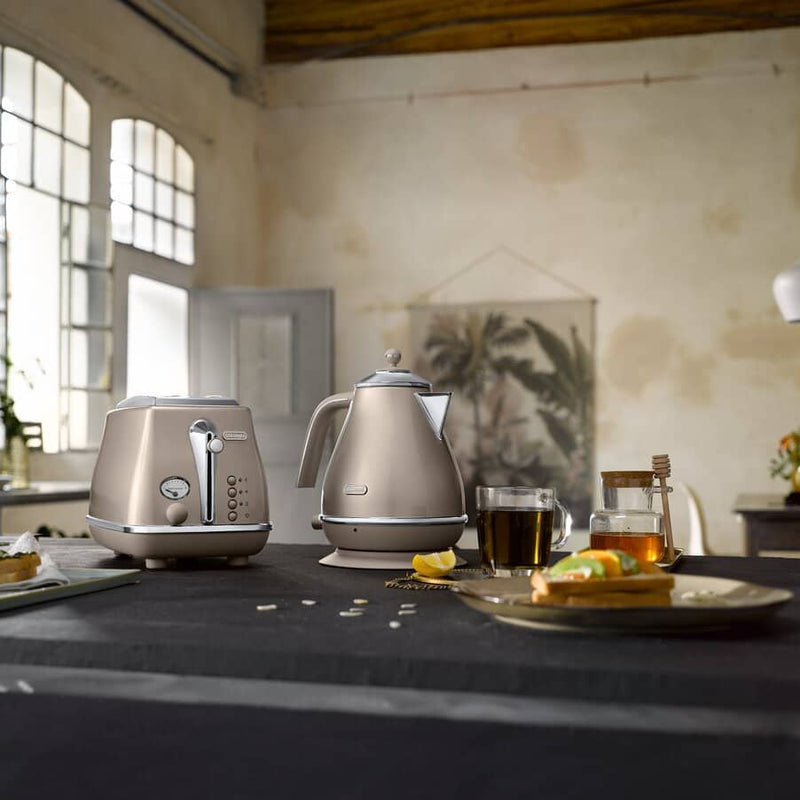 DeLonghi Icona Metallics 2-Slice Toaster CTOT2003.BG