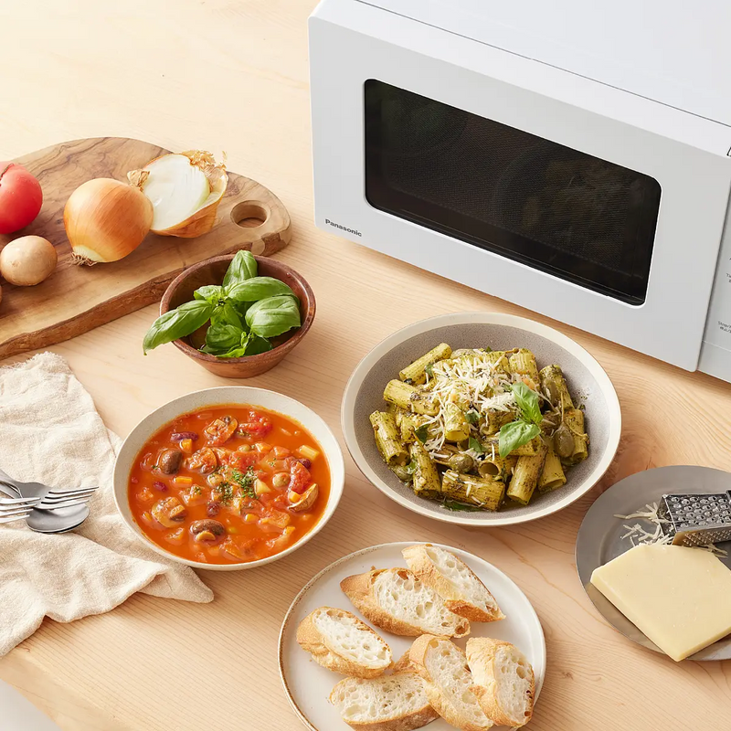 Panasonic 20L Solo Microwave Oven with Auto Defrost