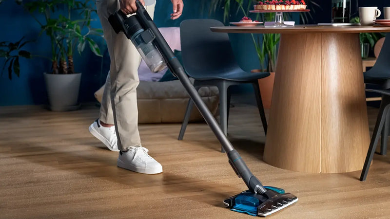 Philips Series 8000 Aqua Plus Cordless Vacuum Cleaner XC7055_01