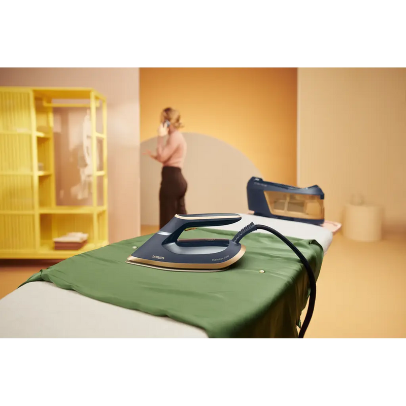 Philips PerfectCare 6000 Series Steam Generator Iron PSG6066/20