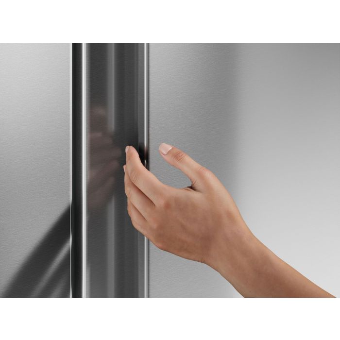 Electrolux ESE5101B-A 507L Side by Side Refrigerator