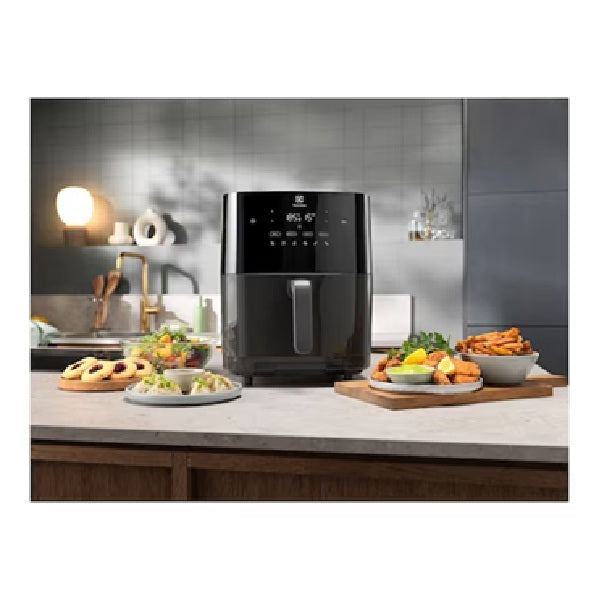Electrolux E7AF1-700P 6.9L UltimateTaste 700 Air Fryer
