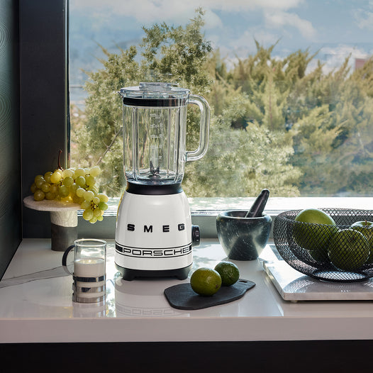 SMEG BLF03PCWUK Blender Carrara White Porsche Collaboration