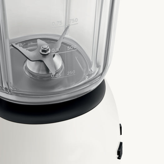 SMEG BLF03PCWUK Blender Carrara White Porsche Collaboration