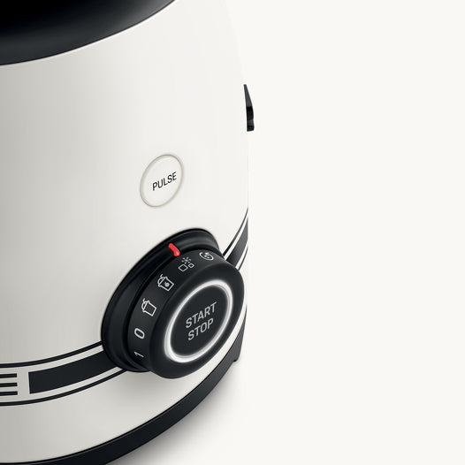 SMEG BLF03PCWUK Blender Carrara White Porsche Collaboration